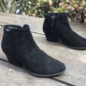 Blondo Valli Black Suede Ankle Boots Size 6 $150